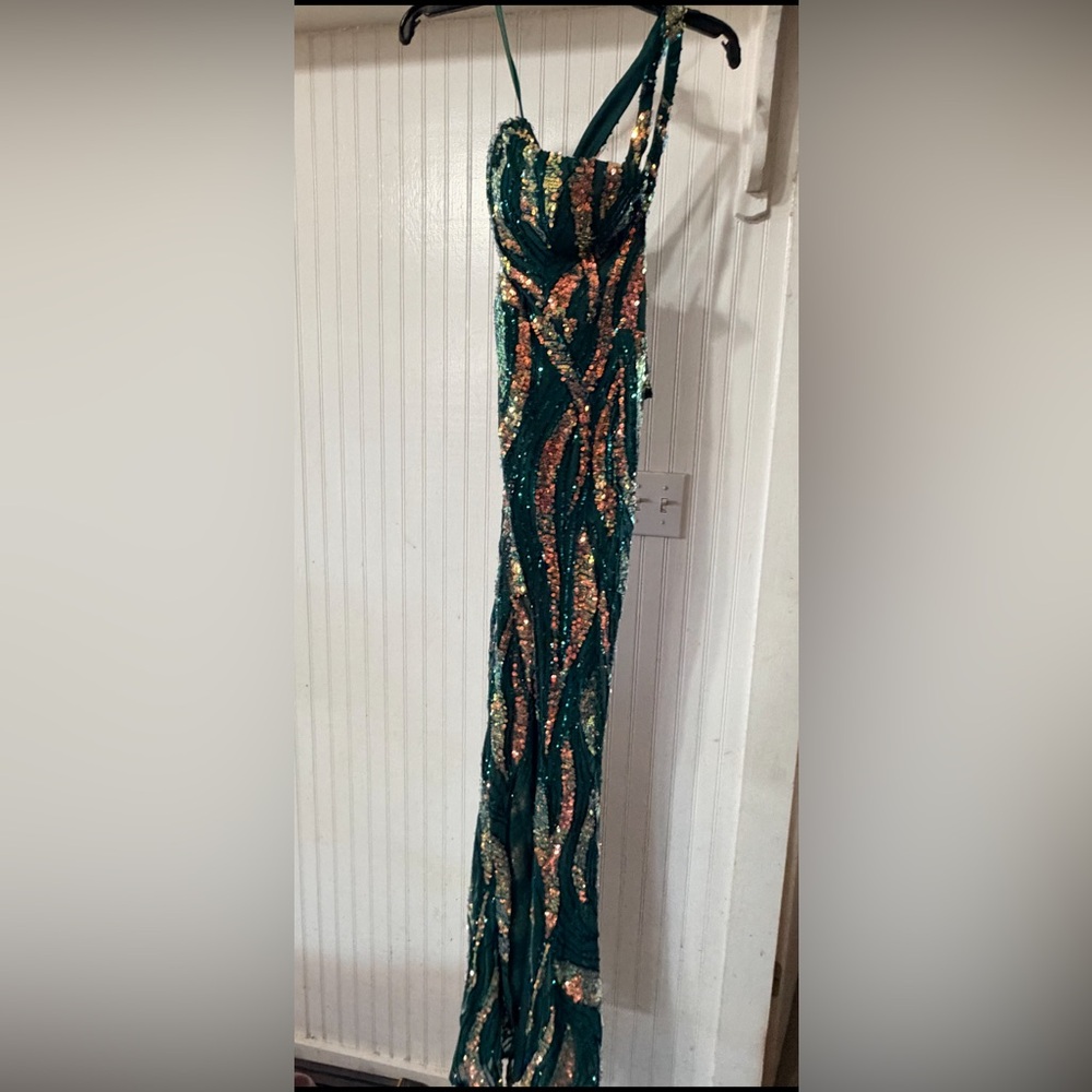 Elegant Sequin Evening Gown